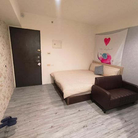 Appartement Holayoyo à Tainan Extérieur photo